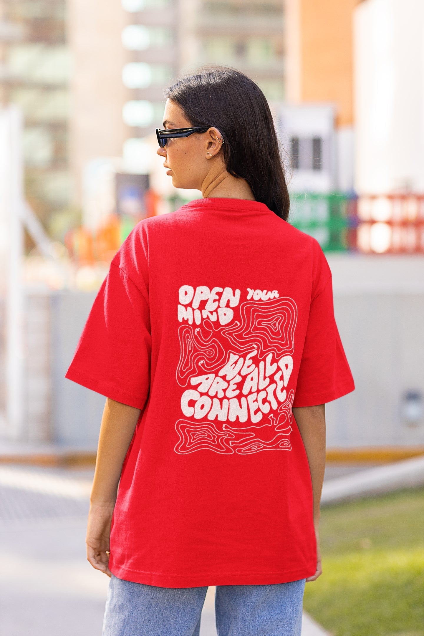 All connected   - Oversized T-shirt